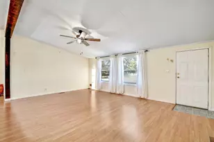 17398 Benton City Rd, Von Ormy, TX 78073 - Photo 5