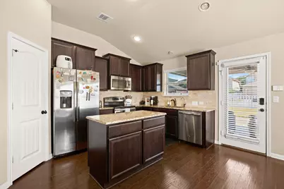 820 Bryce Canyon Drive, Pflugerville, TX 78660 - Photo 3