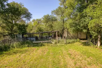 201 Fawn Ridge Road, Cedar Creek, TX 78612 - Photo 19