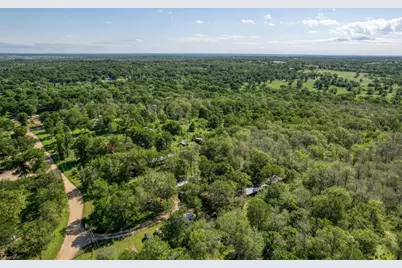 201 Fawn Ridge Road, Cedar Creek, TX 78612 - Photo 9