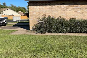 9821 Meadowheath Dr, Austin, TX 78729 - Photo 3