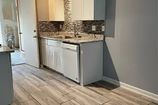 9821 Meadowheath Dr, Austin, TX 78729 - Photo 13