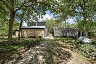 150 Lakeview Dr, Del Valle, TX 78617 - Photo 3