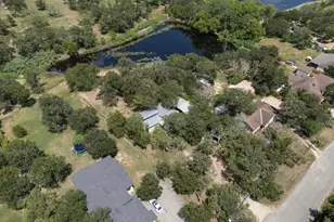 150 Lakeview Dr, Del Valle, TX 78617 - Photo 31