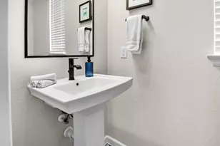 166 Twistleaf Dr, Buda, TX 78610 - Photo 13