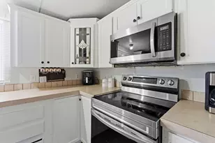 344 Coronado Ln, Kyle, TX 78640 - Photo 5