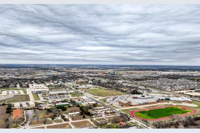 408 Horseshoe Drive, Leander, TX 78641 - Photo 9