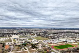 408 Horseshoe Dr, Leander, TX 78641 - Photo 9