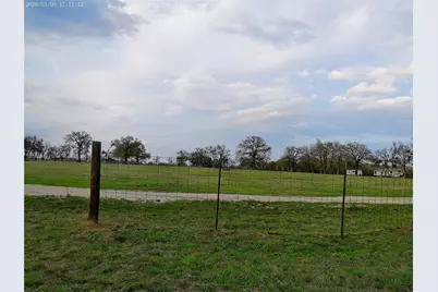 1042 Los Ranchitos Road, Cameron, TX 76567 - Photo 23