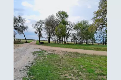 1042 Los Ranchitos Road, Cameron, TX 76567 - Photo 11