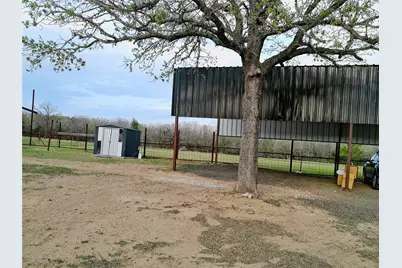 1042 Los Ranchitos Road, Cameron, TX 76567 - Photo 13