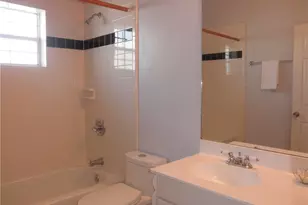 109 W 38th St, Austin, TX 78705 - Photo 11