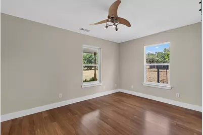 15 Tall Oaks Trail, Austin, TX 78737 - Photo 21