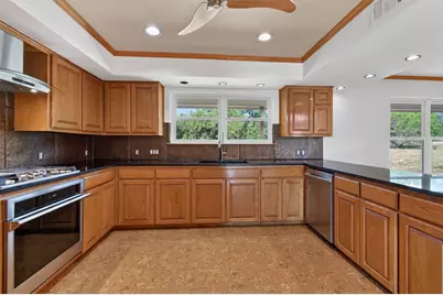 15 Tall Oaks Trail, Austin, TX 78737 - Photo 11