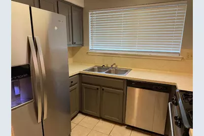 6504 J Gregg Cove #B, Austin, TX 78759 - Photo 3