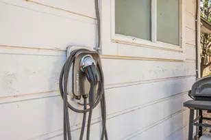 5002 Ledesma Rd, Austin, TX 78721 - Photo 25