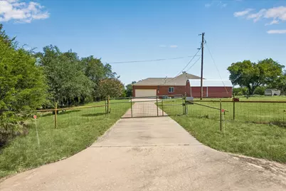 3660 Stagecoach Ranch Loop, Dripping Springs, TX 78620 - Photo 29