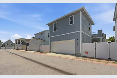 7910 Lennon Drive, Austin, TX 78744 - Photo 31