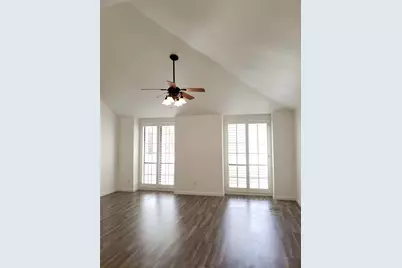 703 Meadow Creek Drive, Pflugerville, TX 78660 - Photo 11