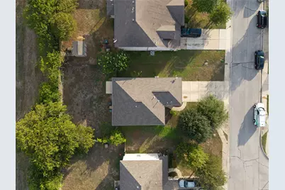 221 Ames Cove, Kyle, TX 78640 - Photo 33