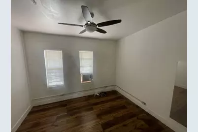 1105 E 6th Street #B, Austin, TX 78702 - Photo 5