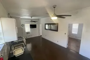 1105 E 6th St, Austin, TX 78702 - Photo 3