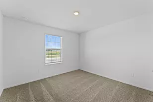 663 Ebbsfleet Dr, Uhland, TX 78640 - Photo 7