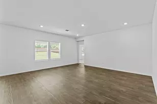 663 Ebbsfleet Dr, Uhland, TX 78640 - Photo 15