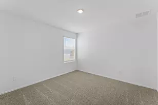 663 Ebbsfleet Dr, Uhland, TX 78640 - Photo 3