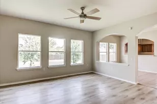 10913 Long Summer Dr, Austin, TX 78754 - Photo 5