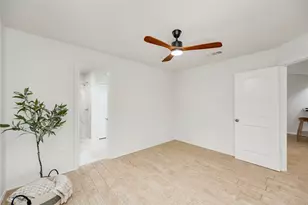 12706 Heinemann Dr, Austin, TX 78727 - Photo 19