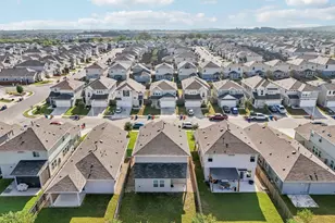 10712 Blacket Dr, Austin, TX 78747 - Photo 39