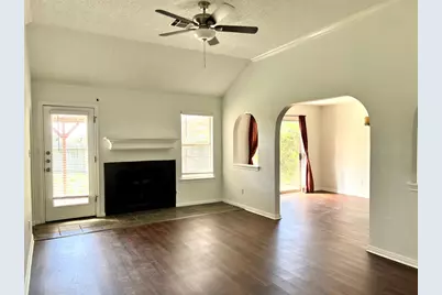 107 Hague Street, Hutto, TX 78634 - Photo 5