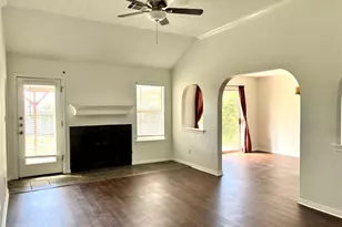 107 Hague St, Hutto, TX 78634 - Photo 5