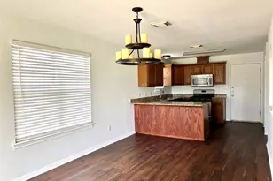 107 Hague St, Hutto, TX 78634 - Photo 3