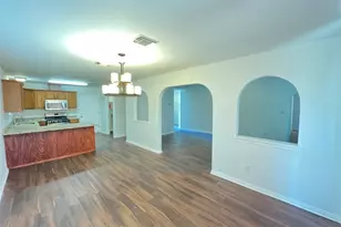 107 Hague St, Hutto, TX 78634 - Photo 11