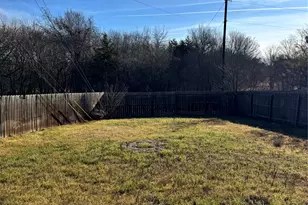 7813 Marble Ridge Dr, Austin, TX 78747 - Photo 11