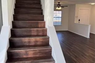 7813 Marble Ridge Dr, Austin, TX 78747 - Photo 9