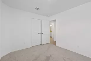 101 Sunrise Oak Cv, Georgetown, TX 78628 - Photo 17