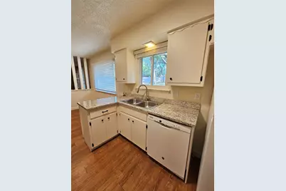 8005 Creekmere Lane, Austin, TX 78748 - Photo 9