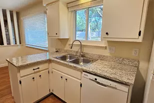 8005 Creekmere Ln, Austin, TX 78748 - Photo 9