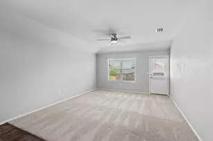 14915 Gypsum Mill Rd, Manor, TX 78653 - Photo 9