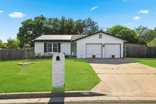 7106 Moat Cove, Austin, TX 78745 - Photo 1