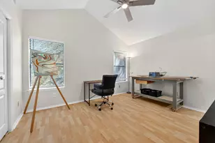 1411 Gracy Farms Ln, Austin, TX 78758 - Photo 21