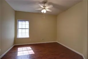 2920 Thrushwood Dr, Austin, TX 78757 - Photo 11