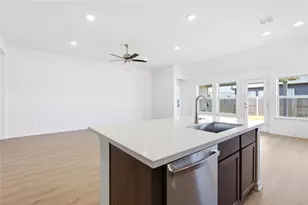 13612 Endless Narrow Ln, Elgin, TX 78621 - Photo 7