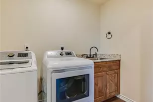 113 Calvin Smith Ln., Jarrell, TX 76537 - Photo 11