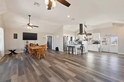 1105 County Road 422, Bartlett, TX 76511 - Photo 5