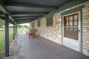 7 Tammy Ln, Round Rock, TX 78665 - Photo 3