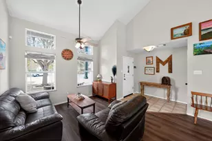 748 Bills Cir, Bastrop, TX 78602 - Photo 3